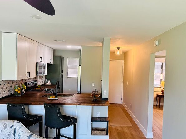 650 W Pope Rd Unit 215