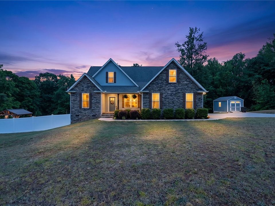 1st image of 1050 Old Dacusville Rd