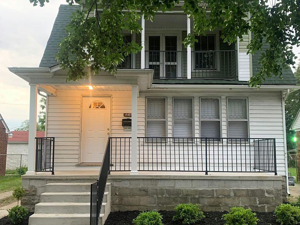 1st image of 15307 Biltmore St Unit 1