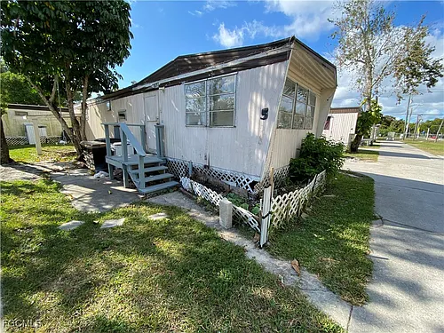 4900 Tice St Photo 1