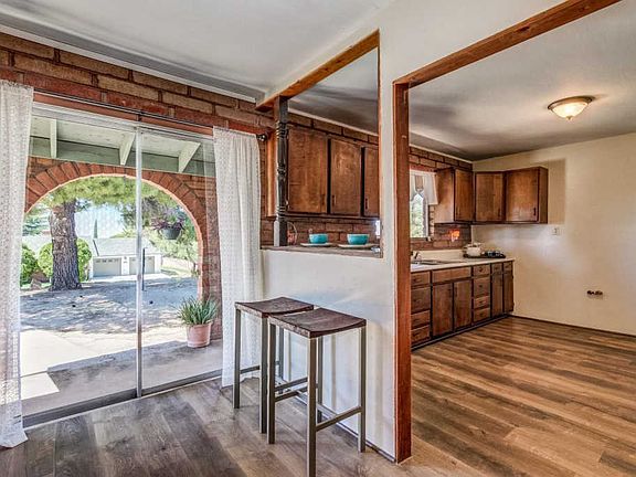 3rd image of 1585 N Calle Granada
