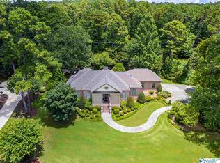 4604 Pineridge Cir SE, Decatur, AL 35603