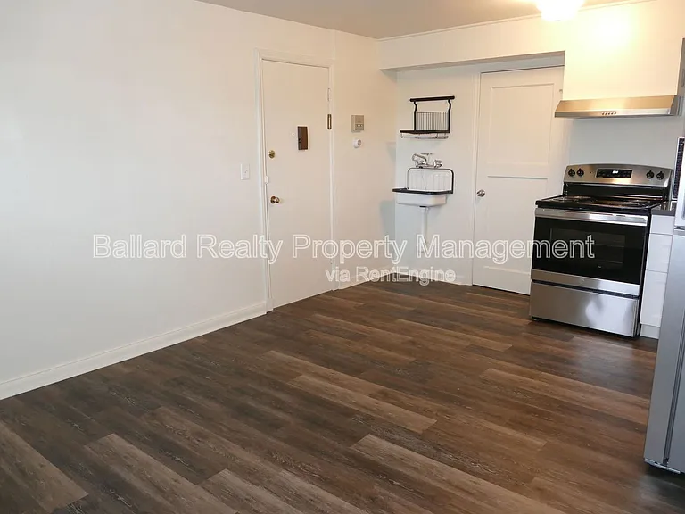 171 Boston St #A — Photo 4