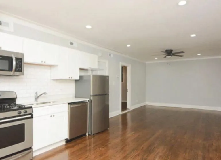 Photo 2 of 9 - 3318-20 N Leclaire Ave #3318-2S - Chicago, IL Building Photo - 3318-20 N Leclaire Ave #3318-2S