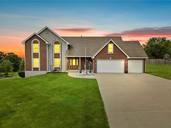 1505 Sugarland Pkwy, Pleasant Hill, MO 64080