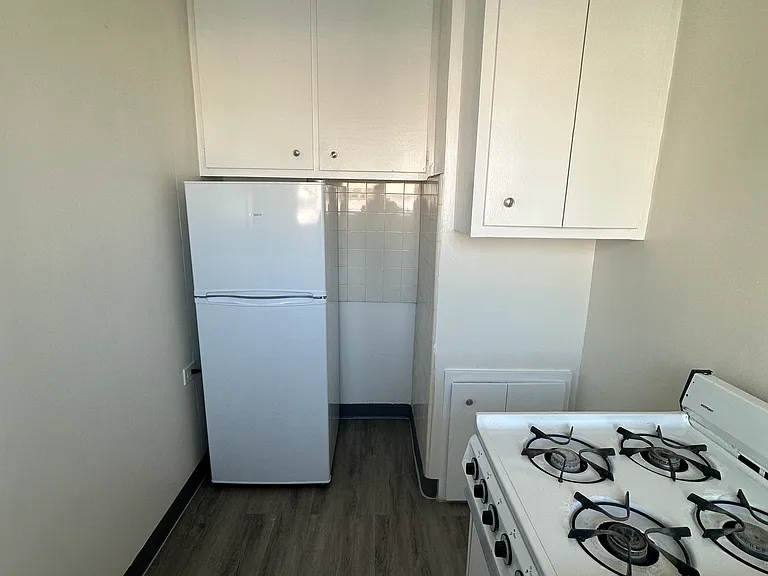 67 Linden Ave #3 — Photo 5