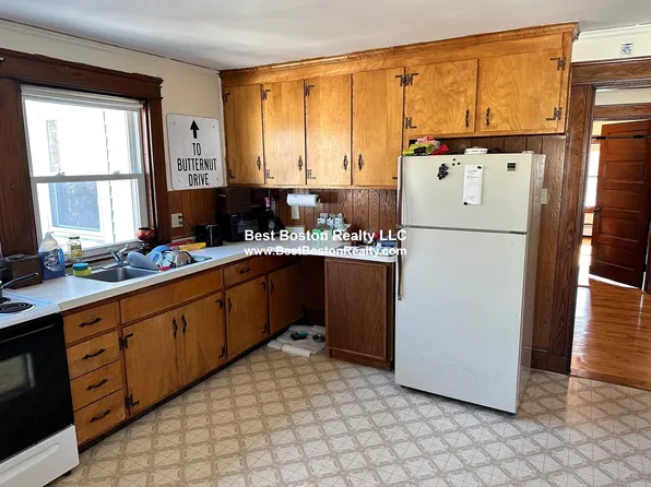 84 Walker St APT 3, Newtonville, MA 02460