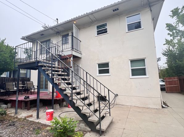 1429 Rollin St
