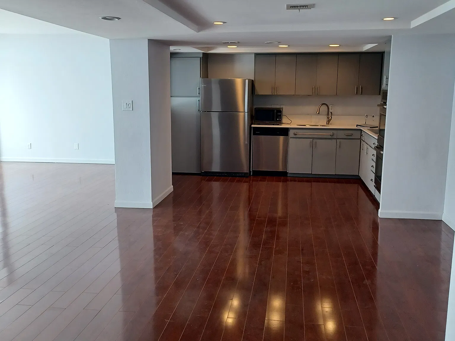 2 bed, 1456 sqft, $2,250 — Photo 4