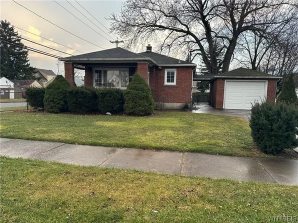 2675 Ontario Ave, Niagara Falls, NY 14305