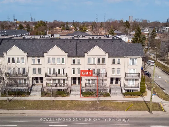 118 Finch Ave W #Townhouse 5, Toronto, ON M2N 7G2