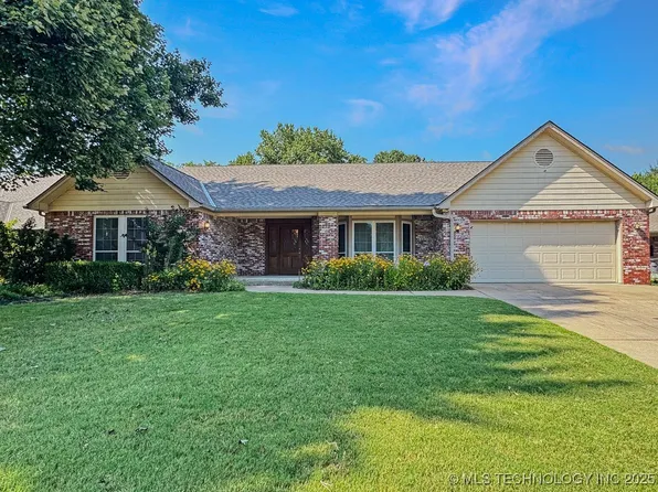 5615 E 103rd St, Tulsa, OK 74137