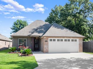 9483 Wyndham Way, Denham Springs, LA 70726