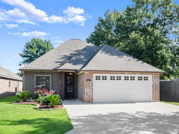 9483 Wyndham Way, Denham Springs, LA 70726