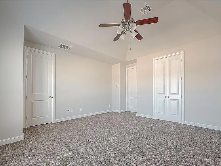 2634 Texas St — Photo 37