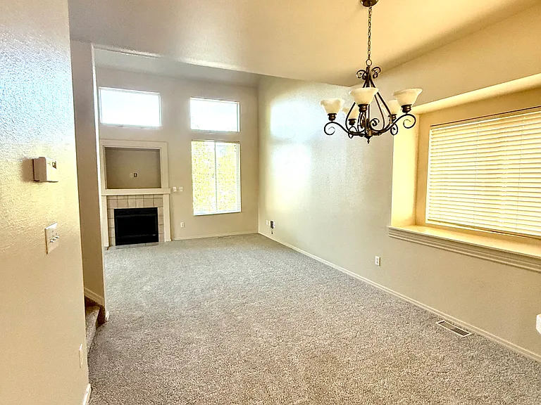 1150 Scarlet Oak Dr — Photo 4