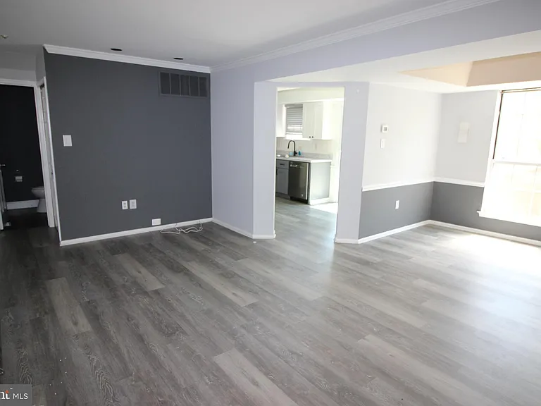 1632 McNelis Dr — Photo 8