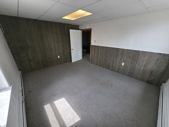 4th image of 521 Main St APT 4