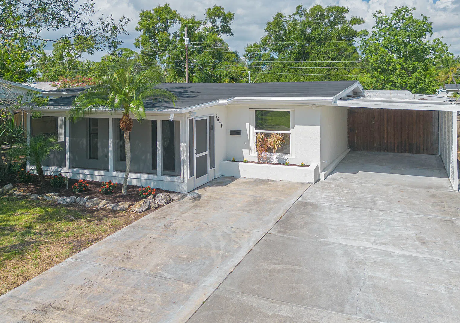 3 bed, 1426 sqft, $3,200 — Photo 1