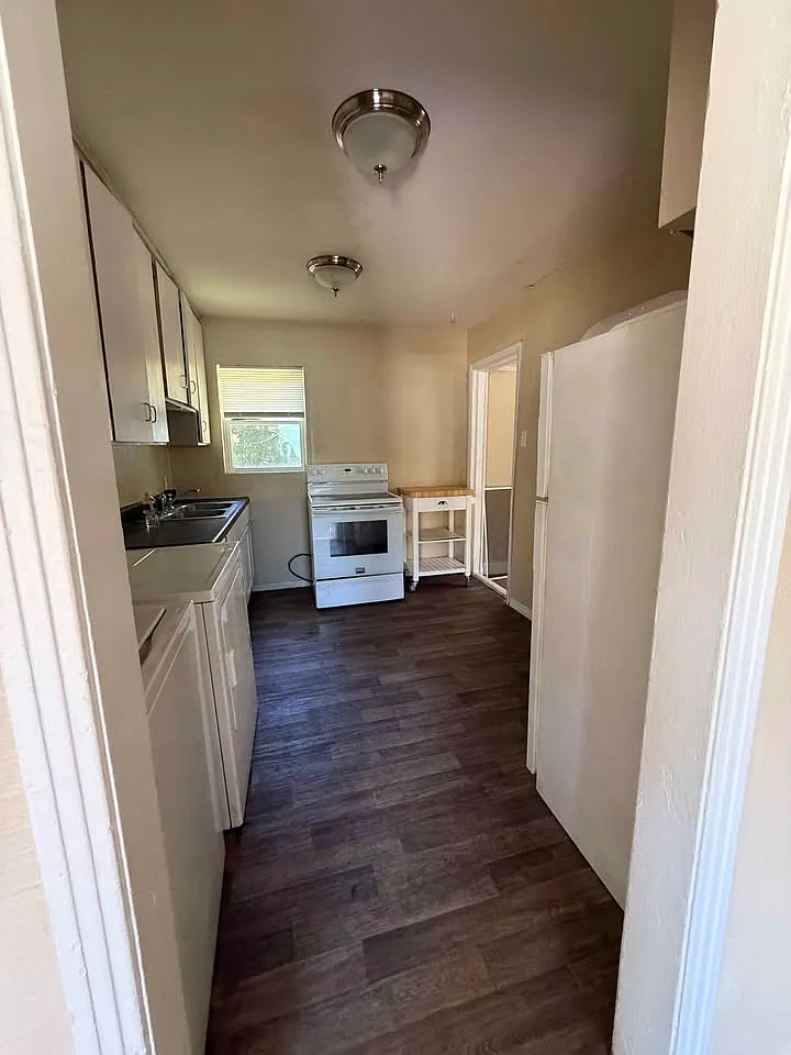 2 bed, 1016 sqft, $1,000 — Photo 3