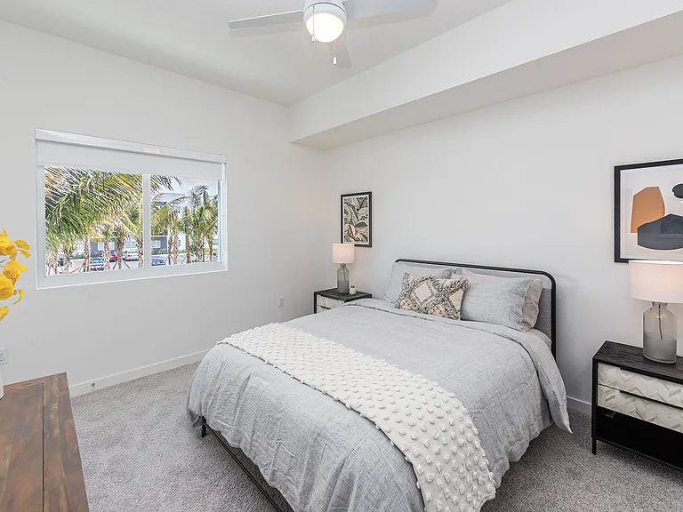 The MID Apartment Residences — Photo 7
