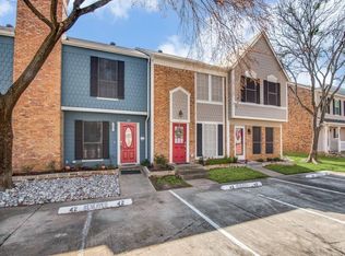 42 Abbey Rd, Euless, TX 76039