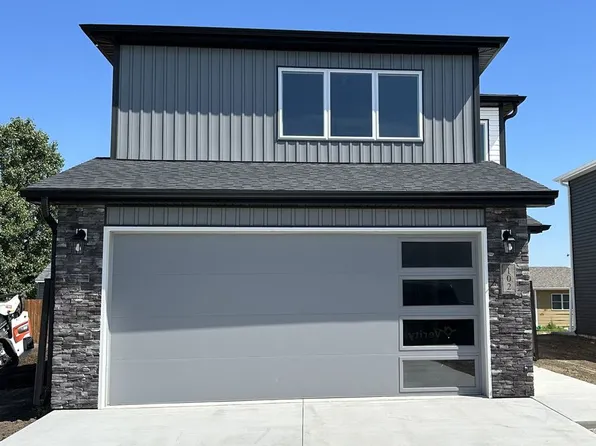102 Marshall Loop, Lincoln, ND 58504