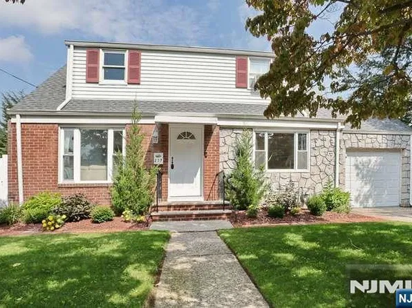 227 Clinton Avenue, Bergenfield, NJ 07621