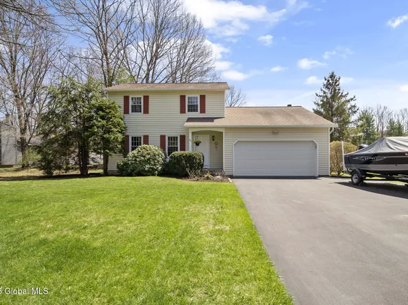 44 Lincoln Avenue, Clifton Park, NY 12065