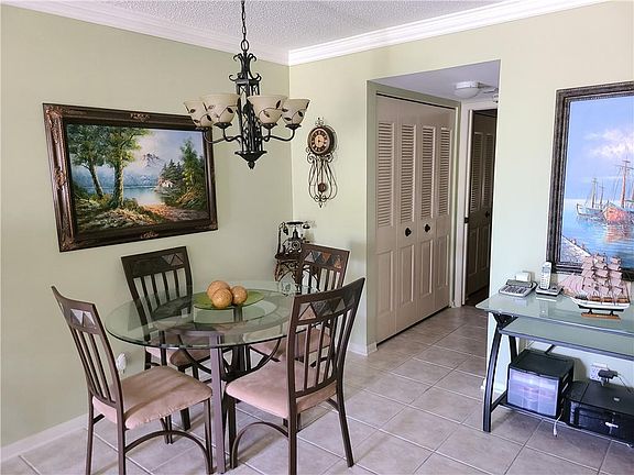 3rd image of 239 Markham Dr #239-K