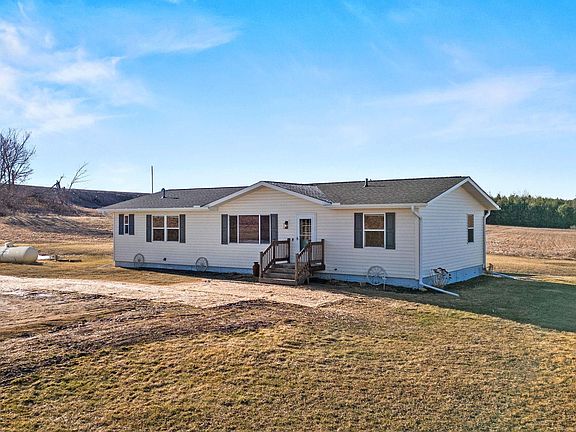 3rd image of W2521 890th Ave