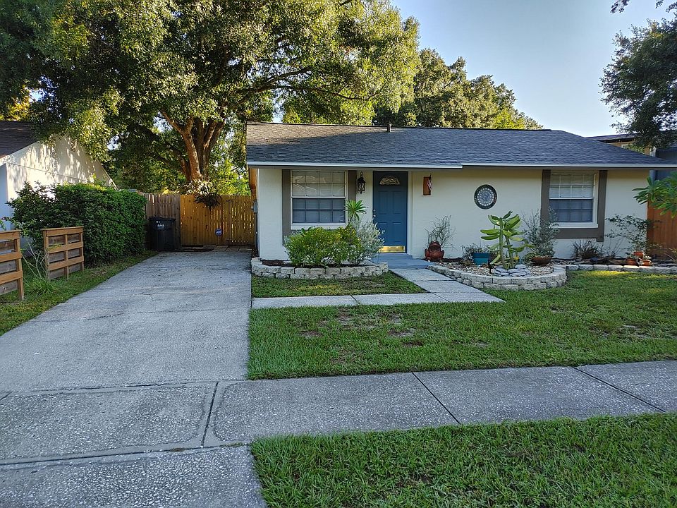 1st image of 2809 Cedaridge Dr