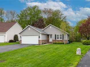 92 Olivia Cir, Rochester, NY 14626