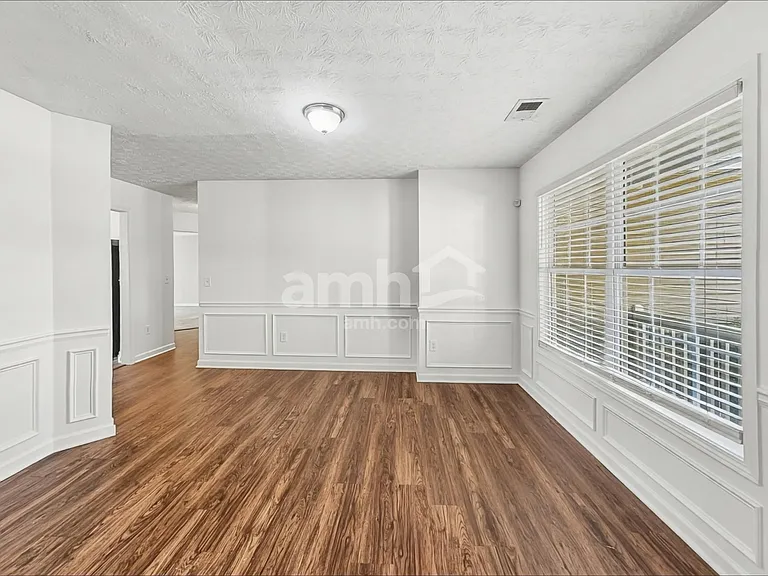 282 Rockingham Dr — Photo 9