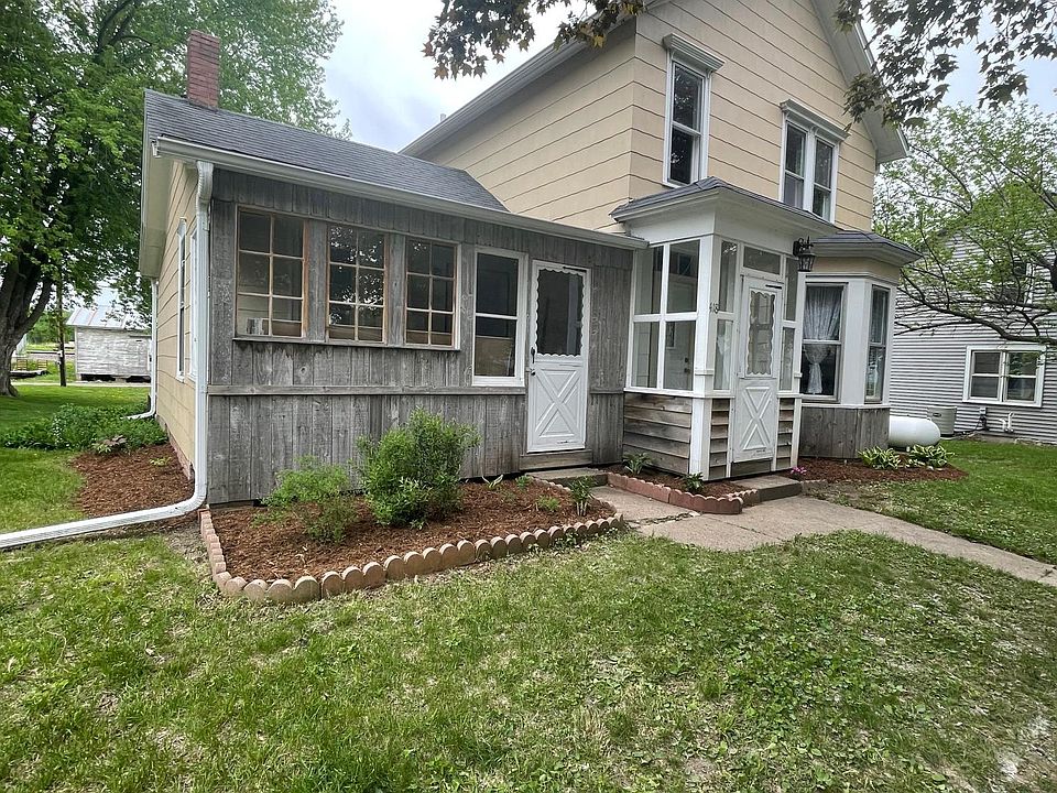 418 Amelia St, Cassville, WI 53806 Zillow