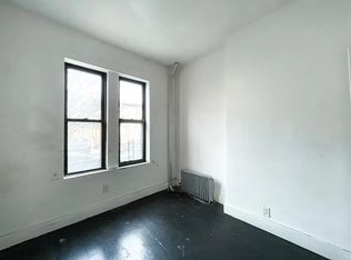 203 Troy Ave #3R, Brooklyn, NY 11213