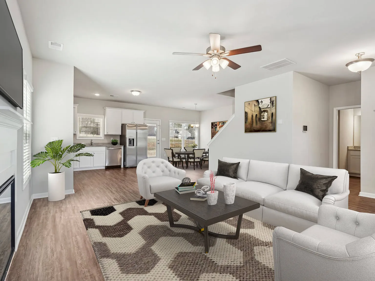 College Manor — Photo 3
