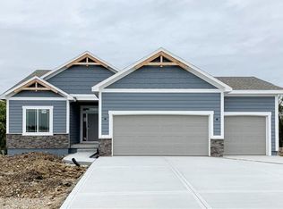 2918 SW Arboridge Dr, Lees Summit, MO 64082