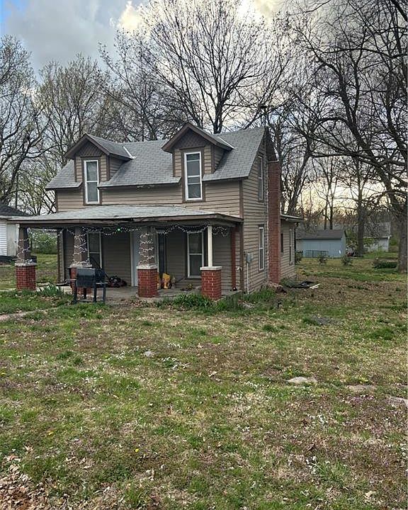 2nd image of 751 Sycamore St