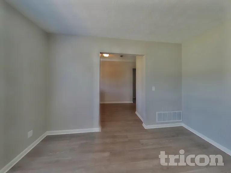 671 Custer Cir — Photo 16