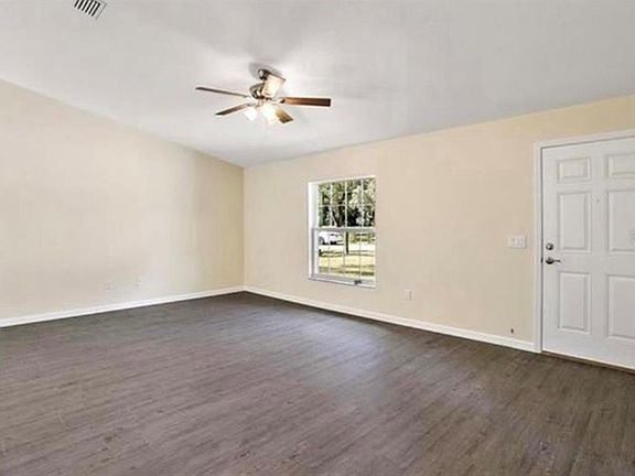 3rd image of 2920 SE 49th Pl