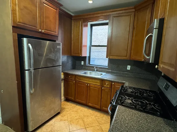 (undisclosed Address), Bronx, NY 10461