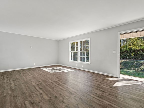 4th image of 108 Dellwood Ln