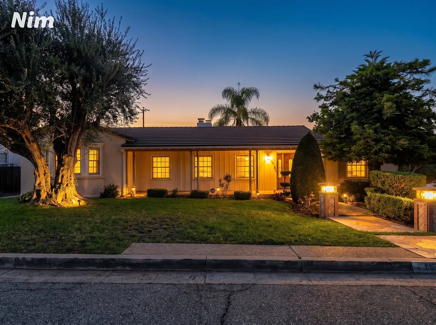 3 bed, 2017 sqft, $6,000 — Photo 1