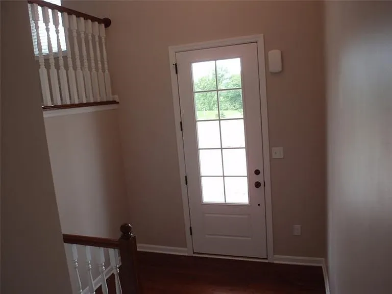 290 Venango Trl — Photo 2