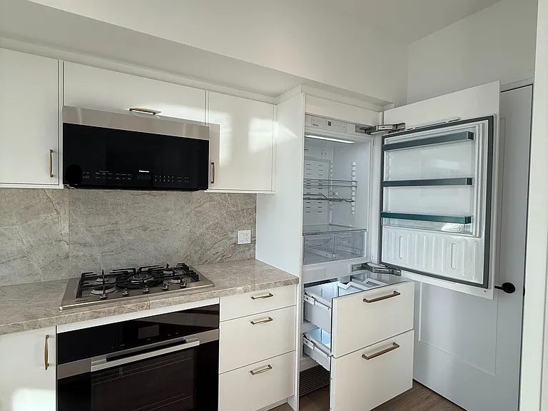 505 Glencairn Ave #203 — Photo 22