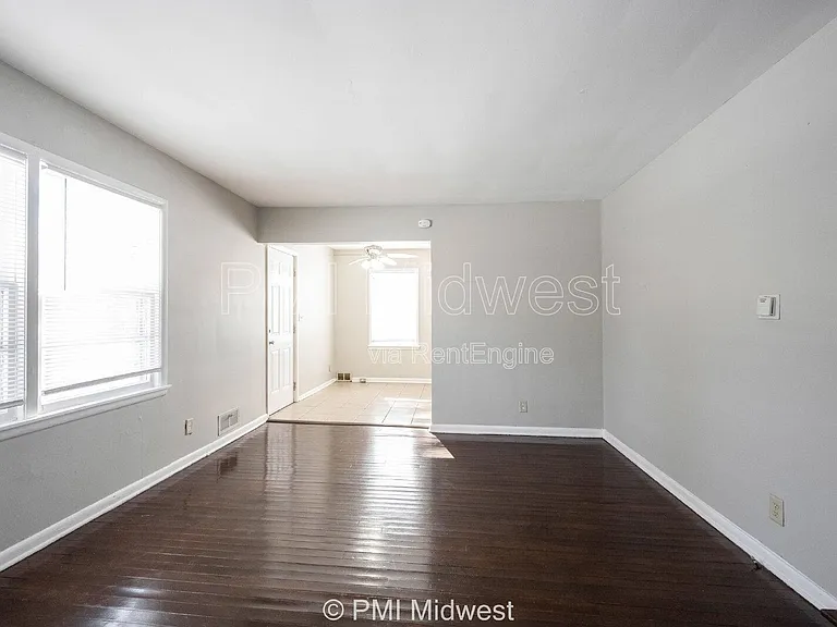 1859 W 60th St — Photo 6