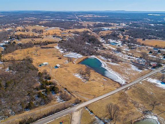 4th image of 516 Krebs Lake Rd