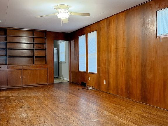 4th image of 6536 Emmet St