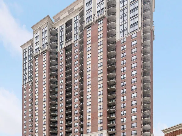 500 E Grant St APT 1906, Minneapolis, MN 55404